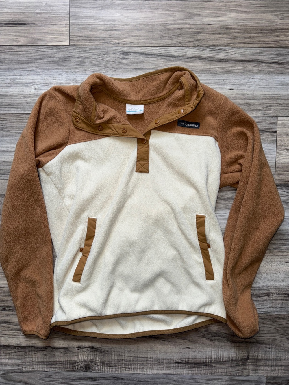 Columbia Camel and Cream Fleece Snap Pullover